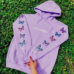 Love Yourself Butterfly Sweatshirt 🦋🦋🦋